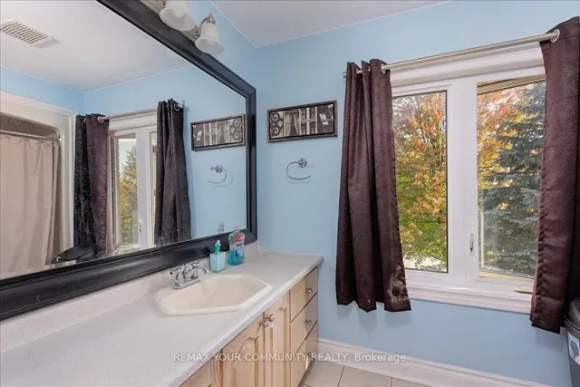 76 Riverglen Dr, Georgina 3