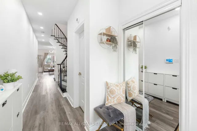93 Arco Circ, Vaughan 5