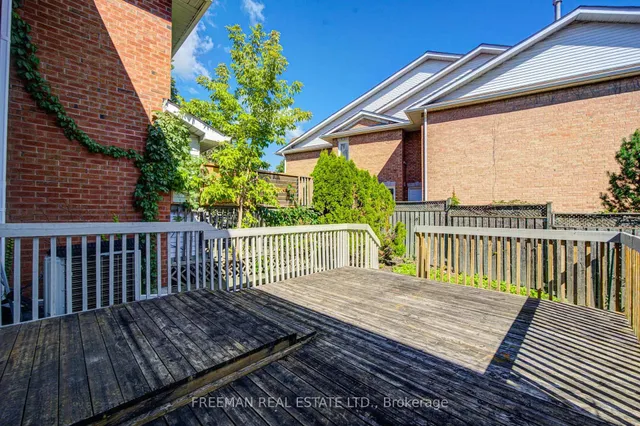 107 Brownstone Circ, Vaughan 5