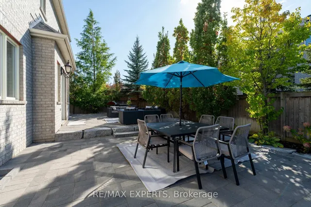 16 Thomas Noble Crt, King 3