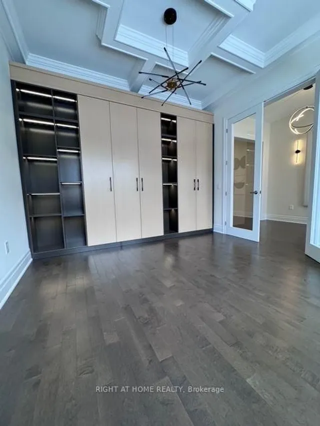 21 Casavant Crt, Vaughan 3