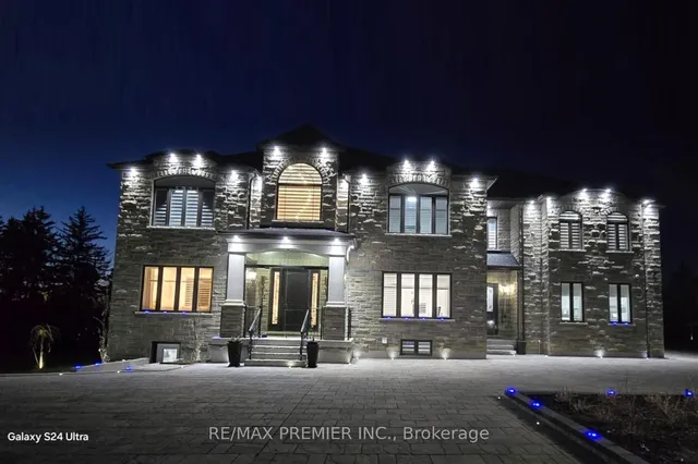 2180 King Vaughan Rd, Vaughan 3