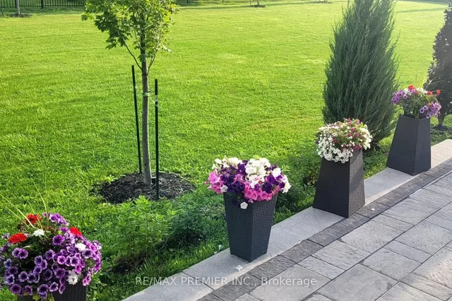2180 King Vaughan Rd, Vaughan 4
