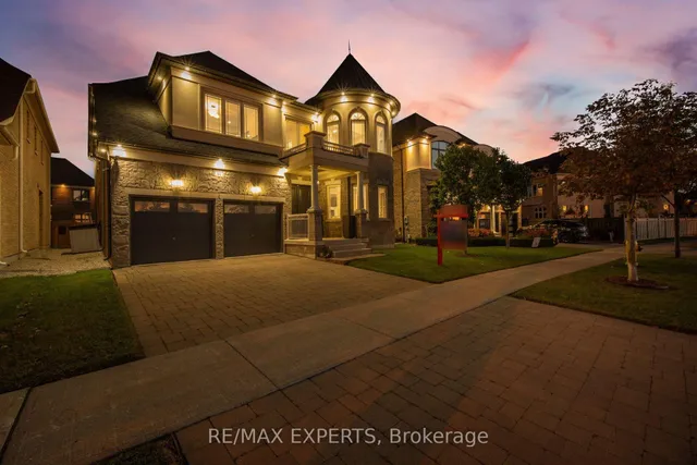 91 Woodgate Pines Dr, Vaughan 2
