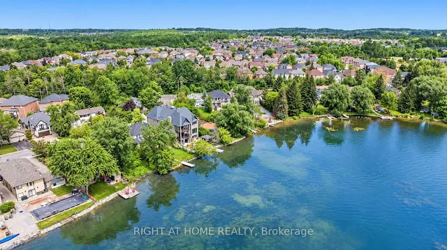 429 North Lake Rd, Richmond Hill 3