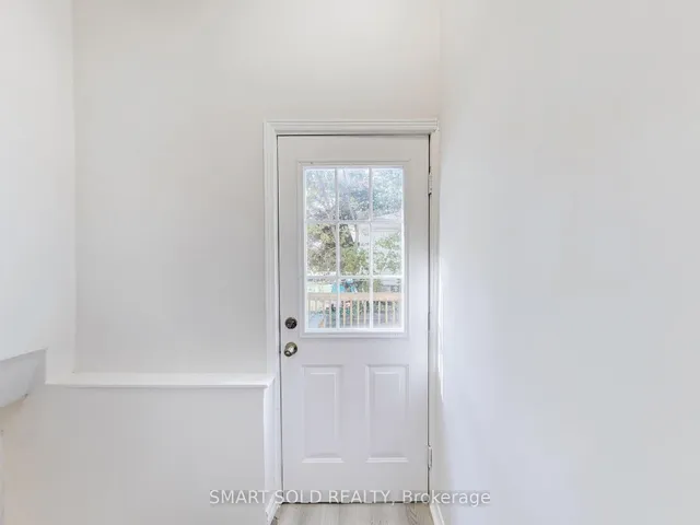 1051 Janette St, Newmarket 5