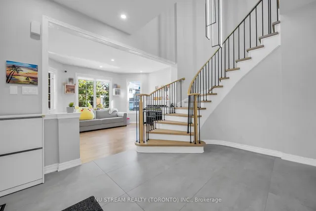 30 Pinecrest St, Markham 4