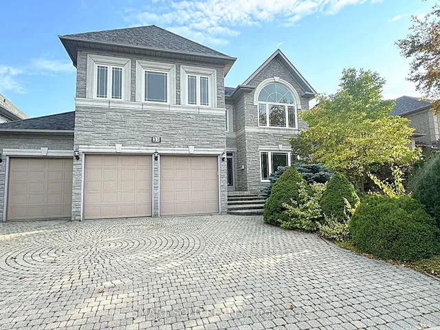 31 Black Walnut Cres, Richmond Hill 3