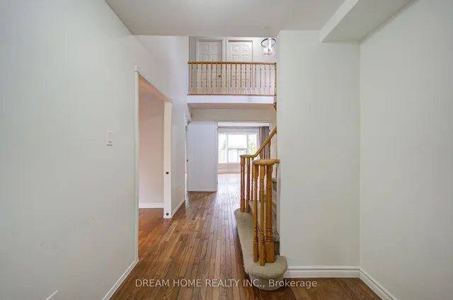 30 Garnish Green, Markham 5
