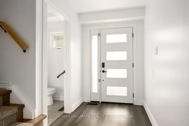44 Michael Dr, Richmond Hill 2