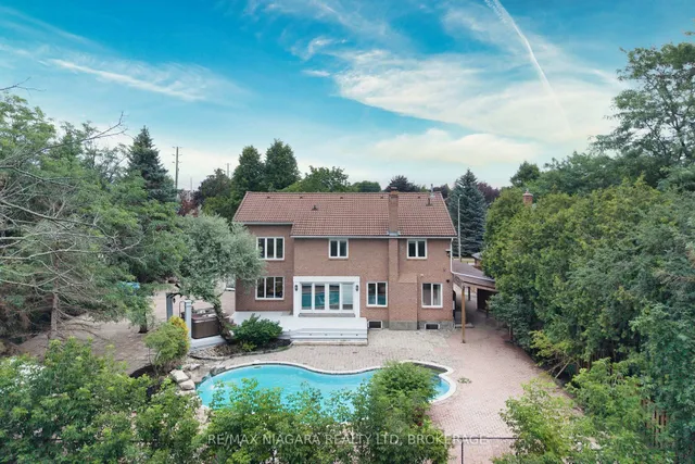 2 Aitken Circ, Markham 5