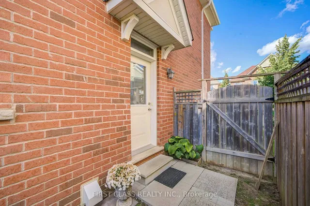 27 Cinemark Ave, Markham 2