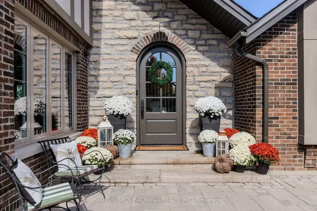 8400 19th Sideroad, King 3