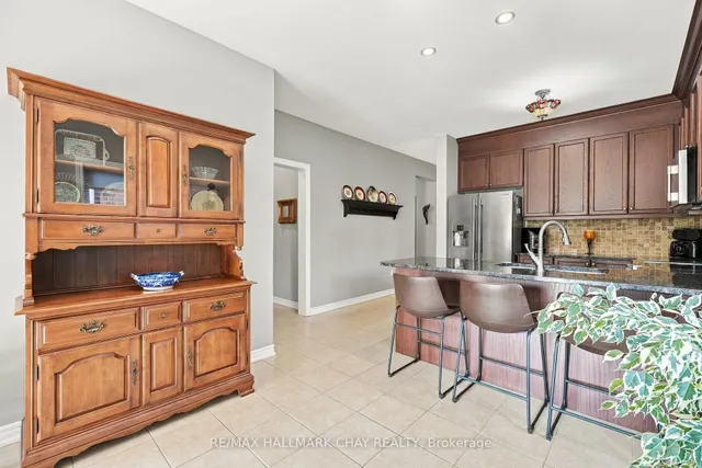 171 Gold Park Gate, Essa 5