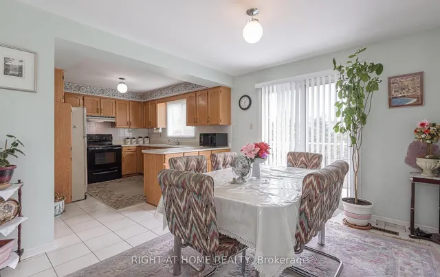 19 Western Skies Crt, Vaughan 5