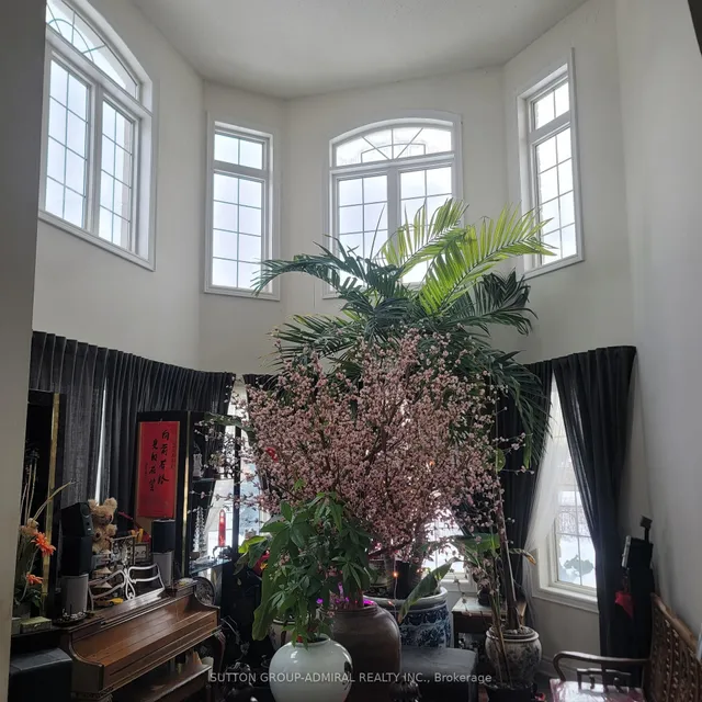 78 Pieta Pl, Vaughan 4