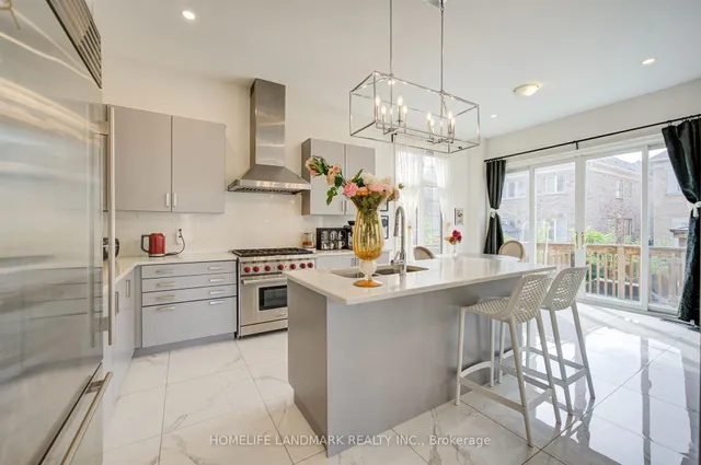 14 Greywacke St, Richmond Hill 5