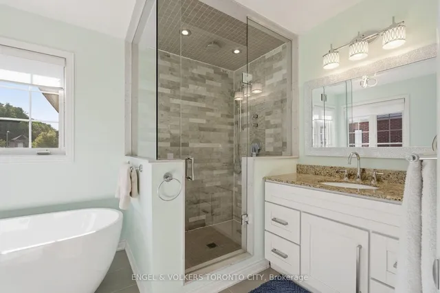 311 Maria Antonia Rd, Vaughan 4