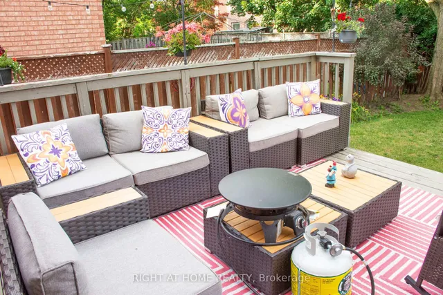 24 Aristotle Dr, Richmond Hill 4