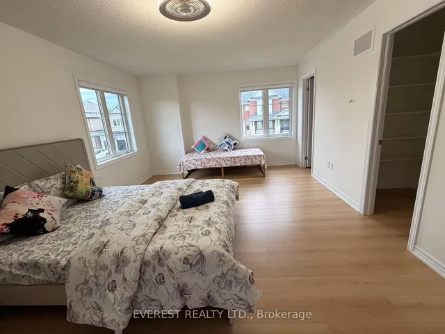 1105 Cole St, Innisfil 2