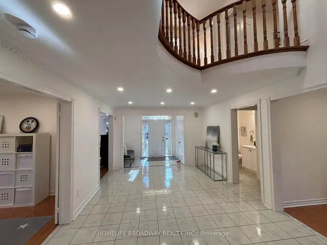 7 King's Cross Ave, Richmond Hill 5