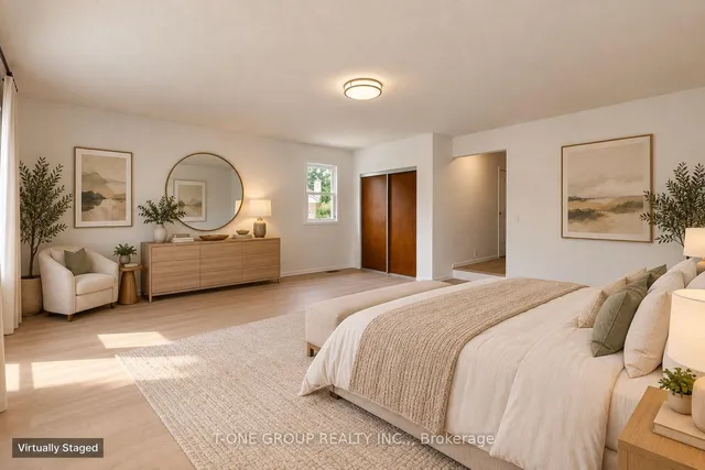 21 Madsen Cres, Markham 2