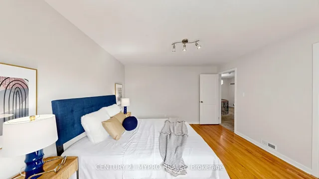 23 Forest Park Cres, Markham 3
