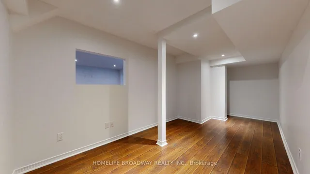 11 Melbourne Dr, Richmond Hill 5