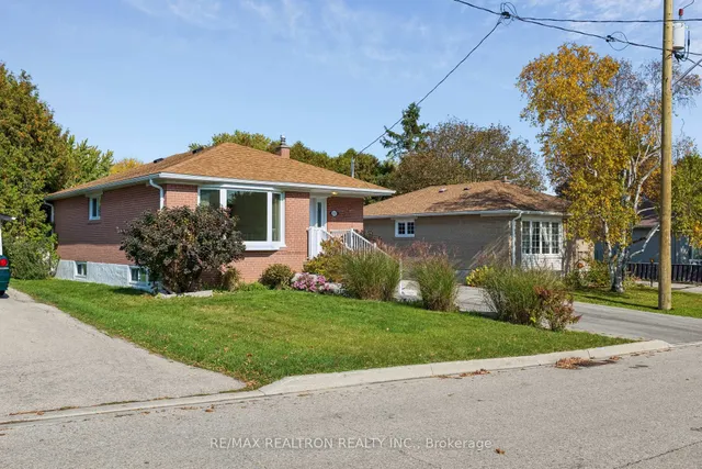 253 Silverbirch Dr, Newmarket 3