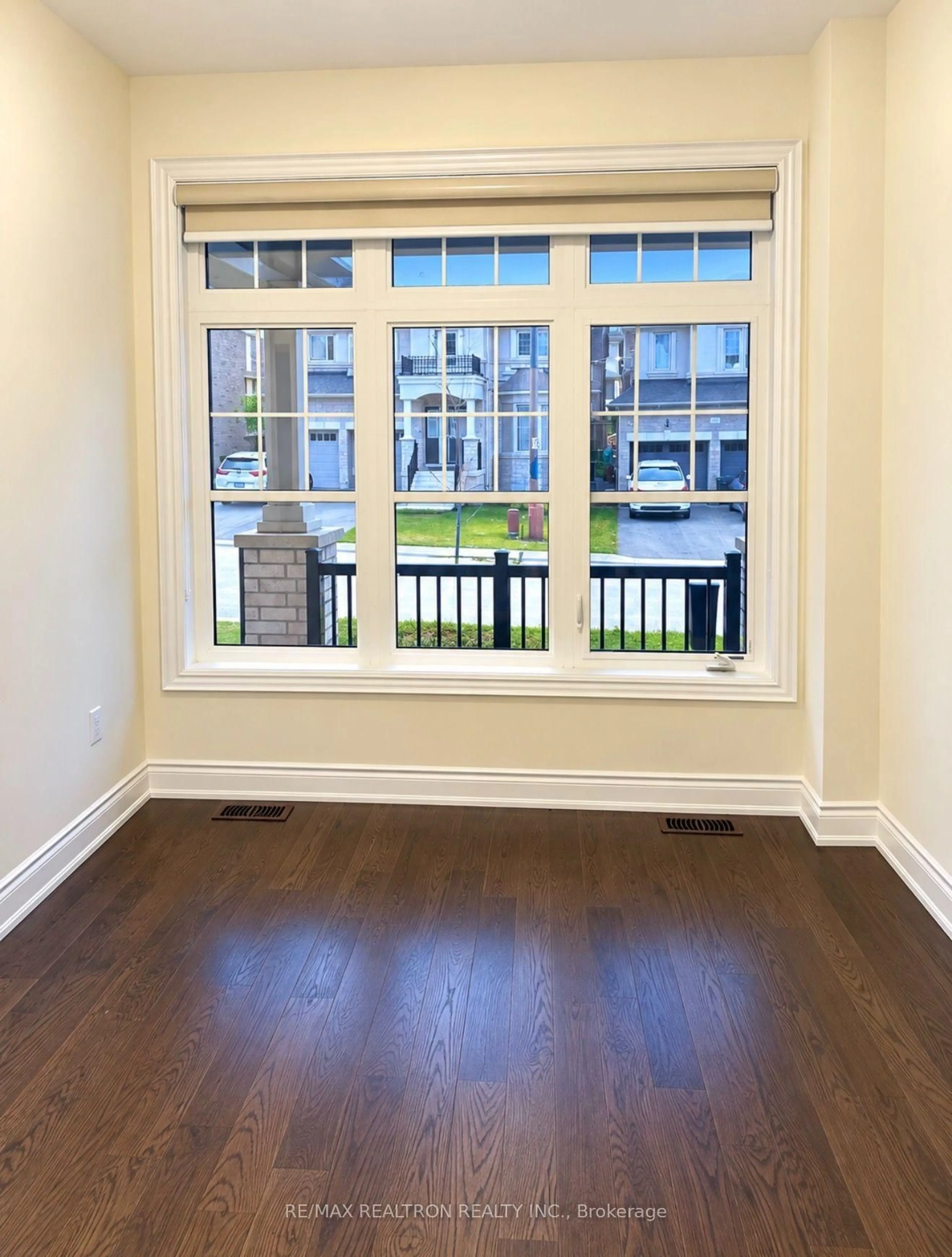 trreb/IMG-N14084928_a33983beaa7fdcda1ea95a8d968dcebd68414e2dffcad73811a3862480b8f088.jpg