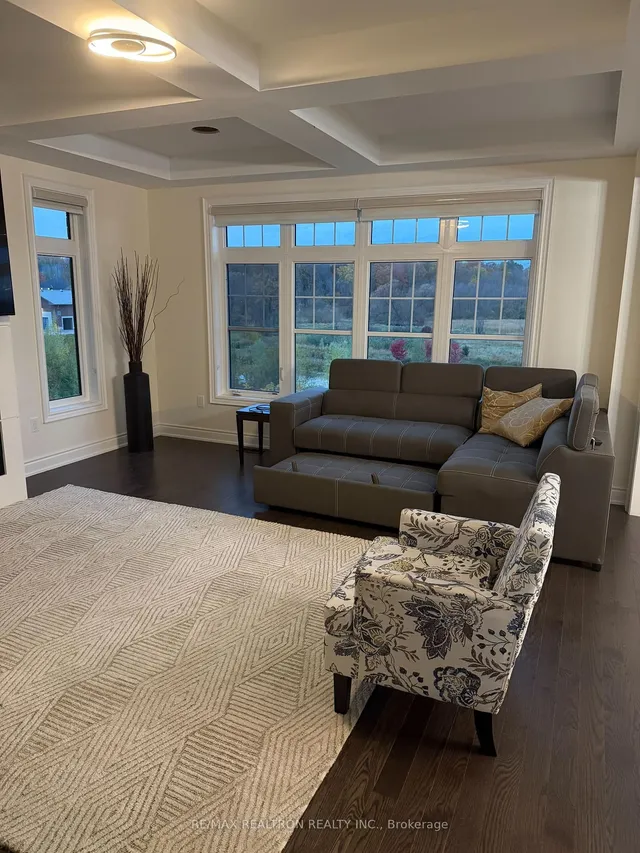 28 Plank Rd, Bradford West Gwillimbury 4
