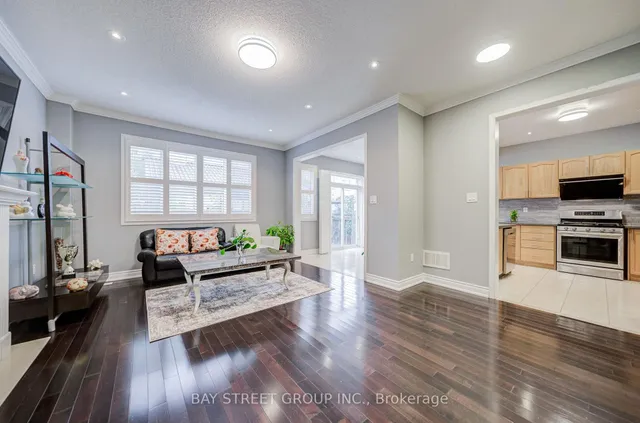 11 Farmington Rd, Whitchurch-Stouffville 4