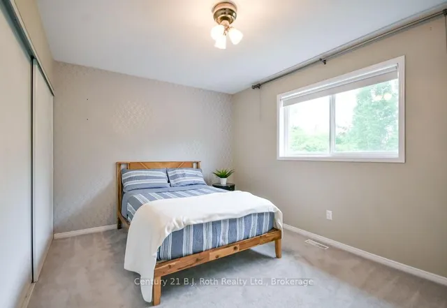 1117 Corrie St, Innisfil 5