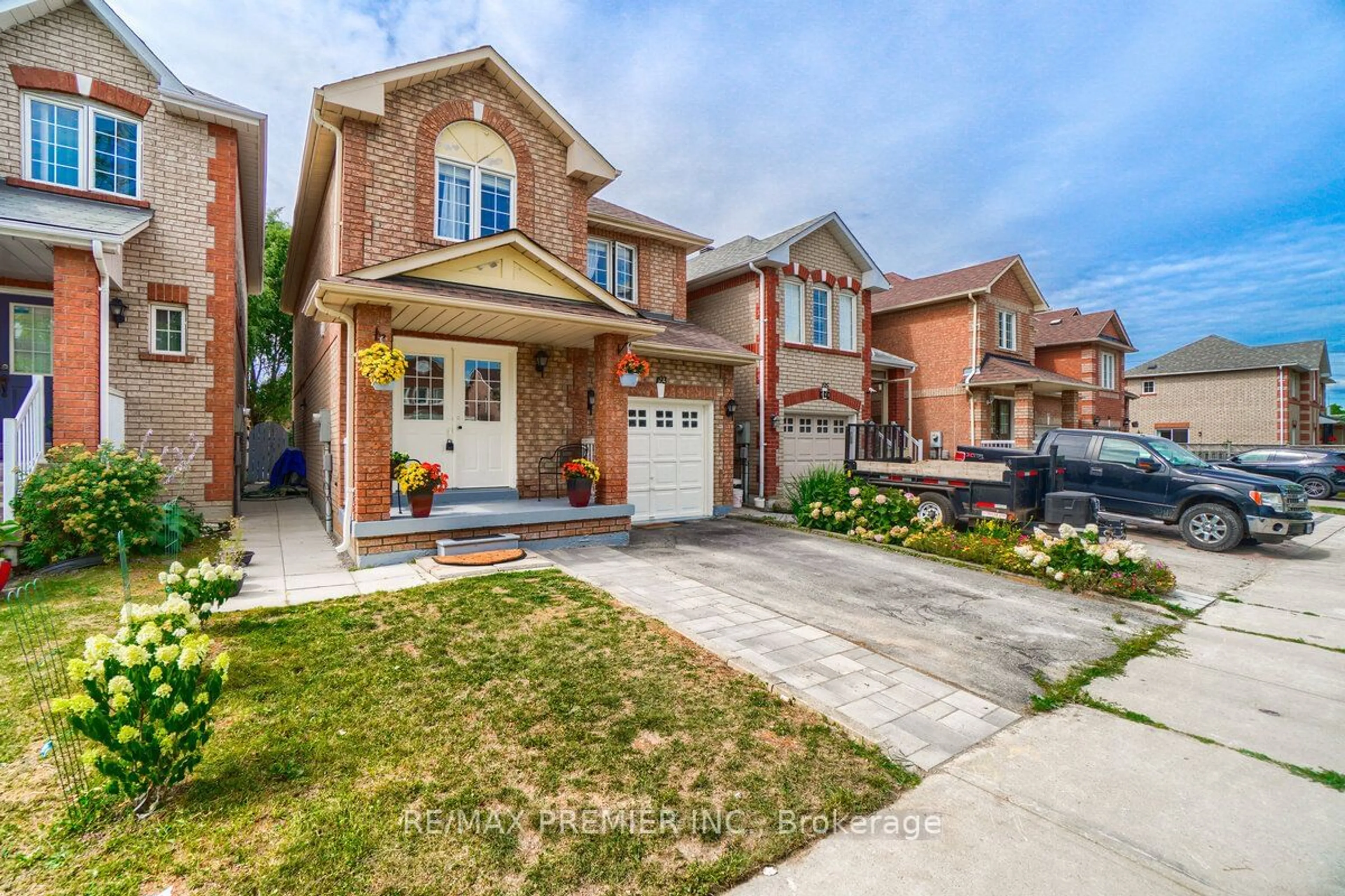 Home with brick exterior material for 193 Roxbury St, Markham Ontario L3S 3T5