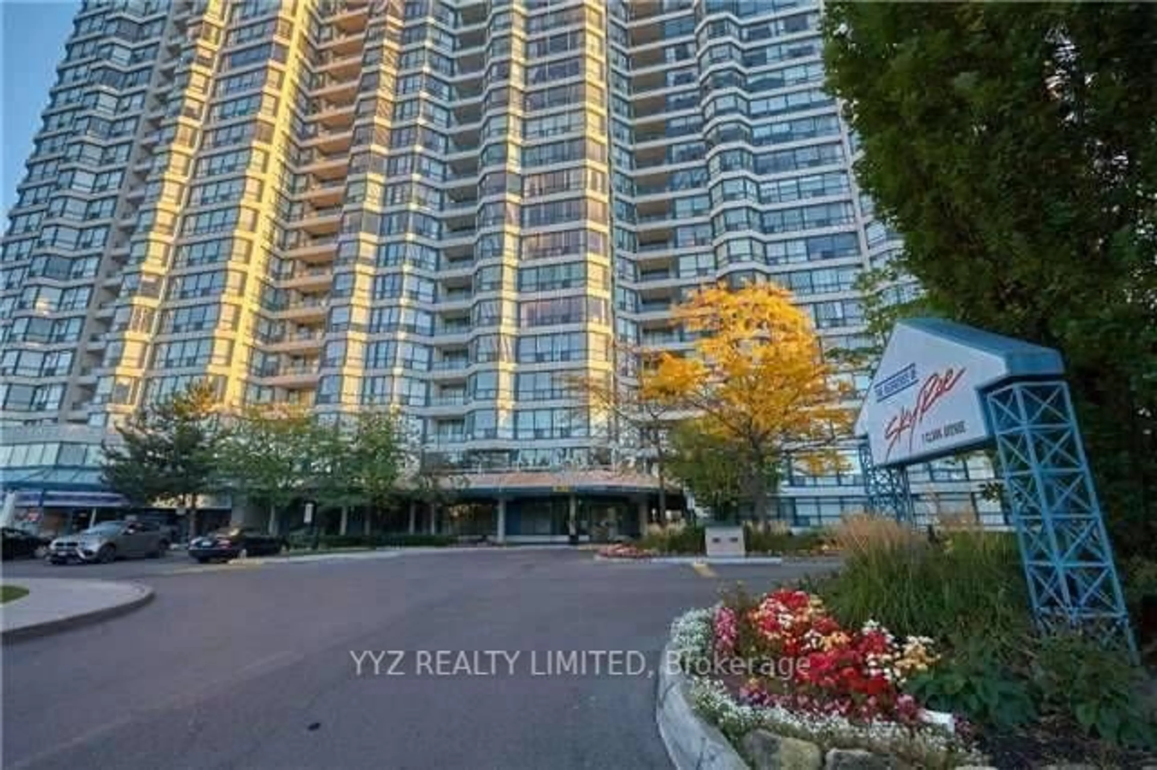 A pic from exterior of the house or condo for 1 Clark Ave #808, Vaughan Ontario L4J 7Y6