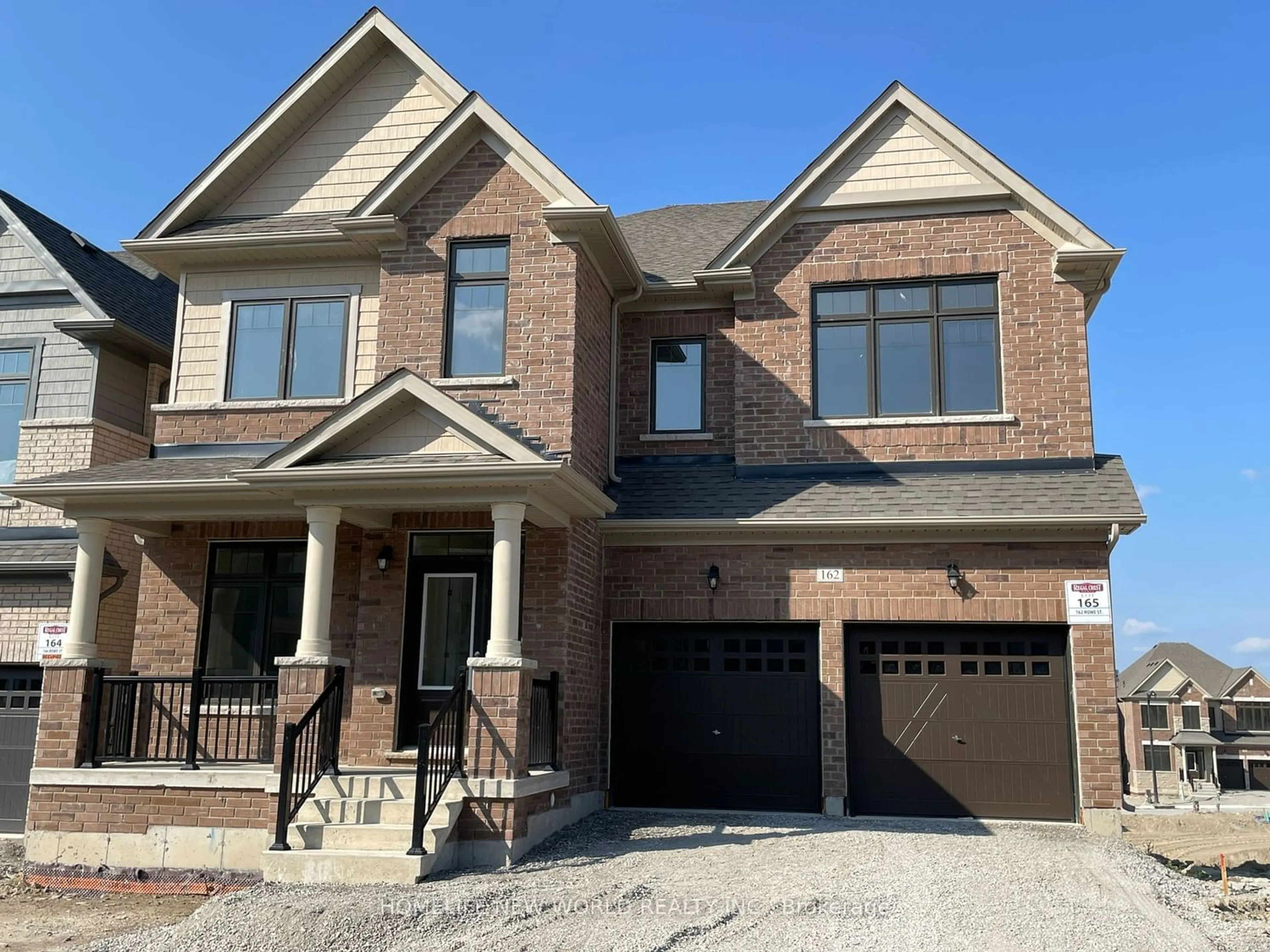 Home with brick exterior material for 162 Rowe St, Bradford West Gwillimbury Ontario L3Z 4N2
