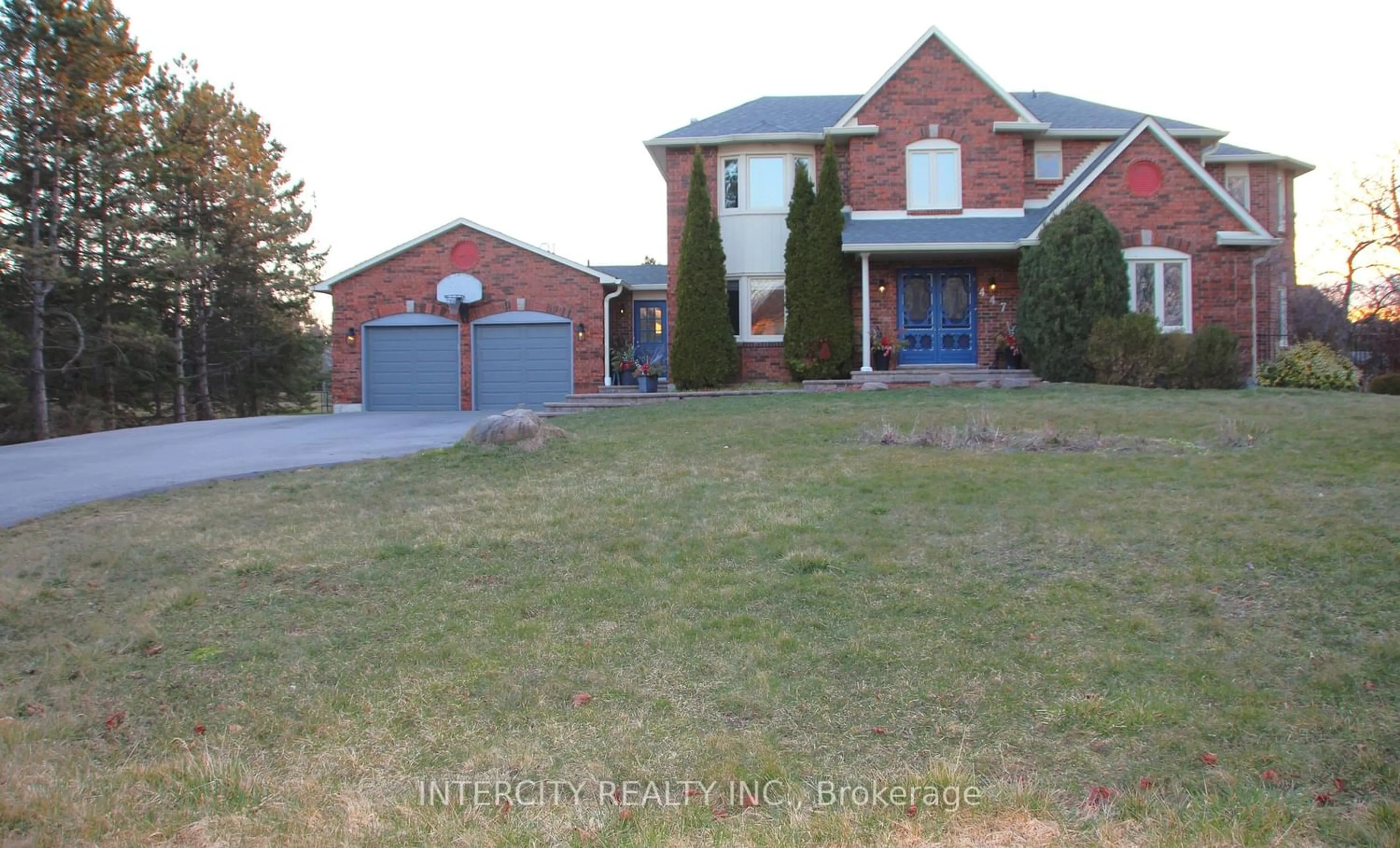 Frontside or backside of a home for 447 Cam Fella Blvd, Whitchurch-Stouffville Ontario L4A 7G9