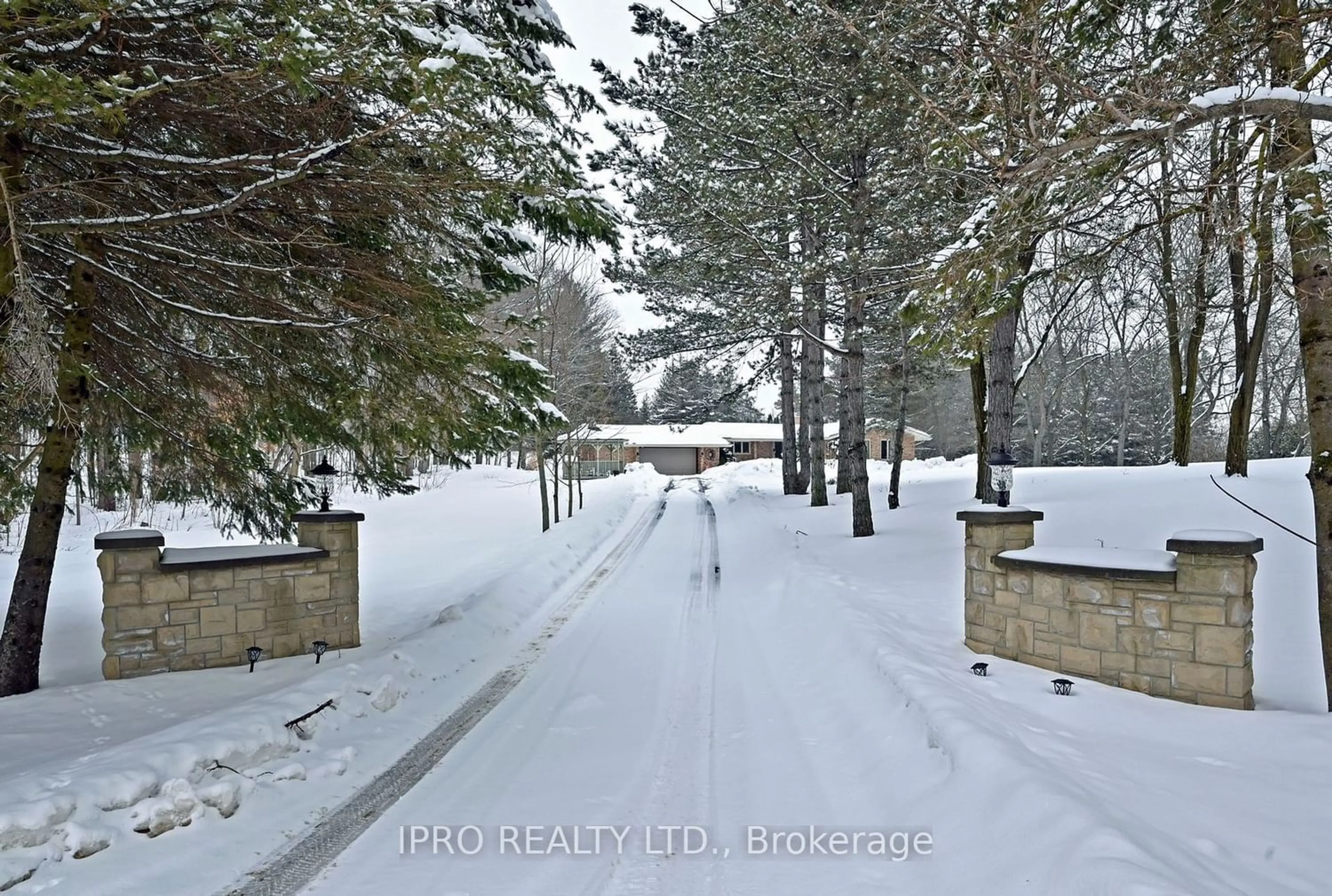 Street view for 1207 Concession Rd 8 Rd, Adjala-Tosorontio Ontario L0G 1W0