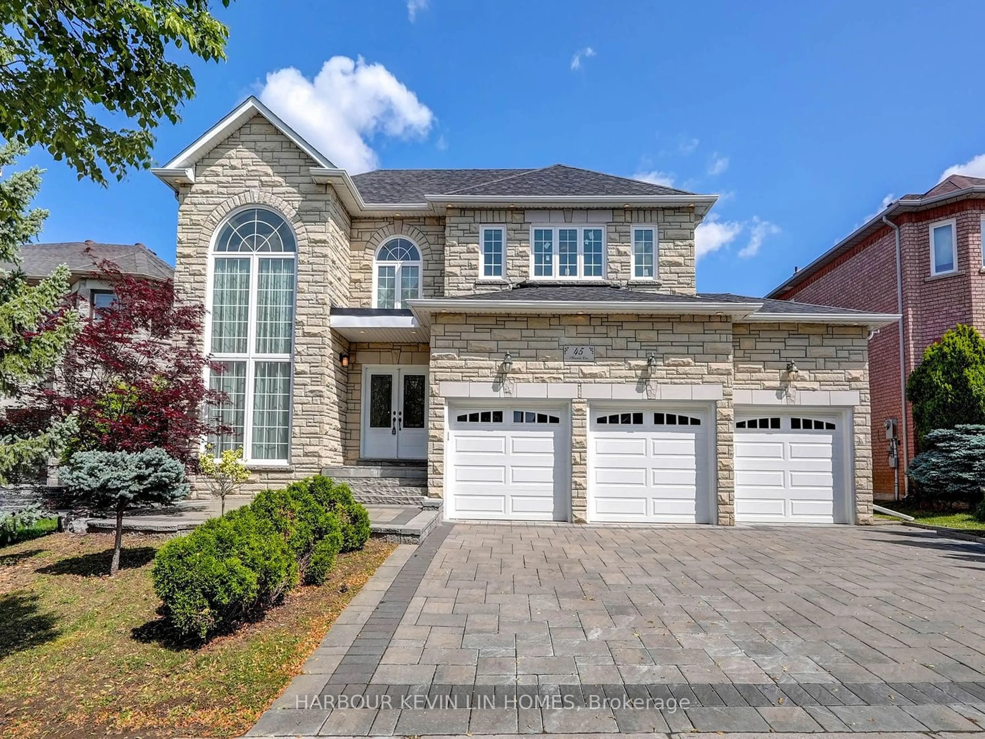 Home with brick exterior material for 45 Henricks Cres, Richmond Hill Ontario L4B 3W4