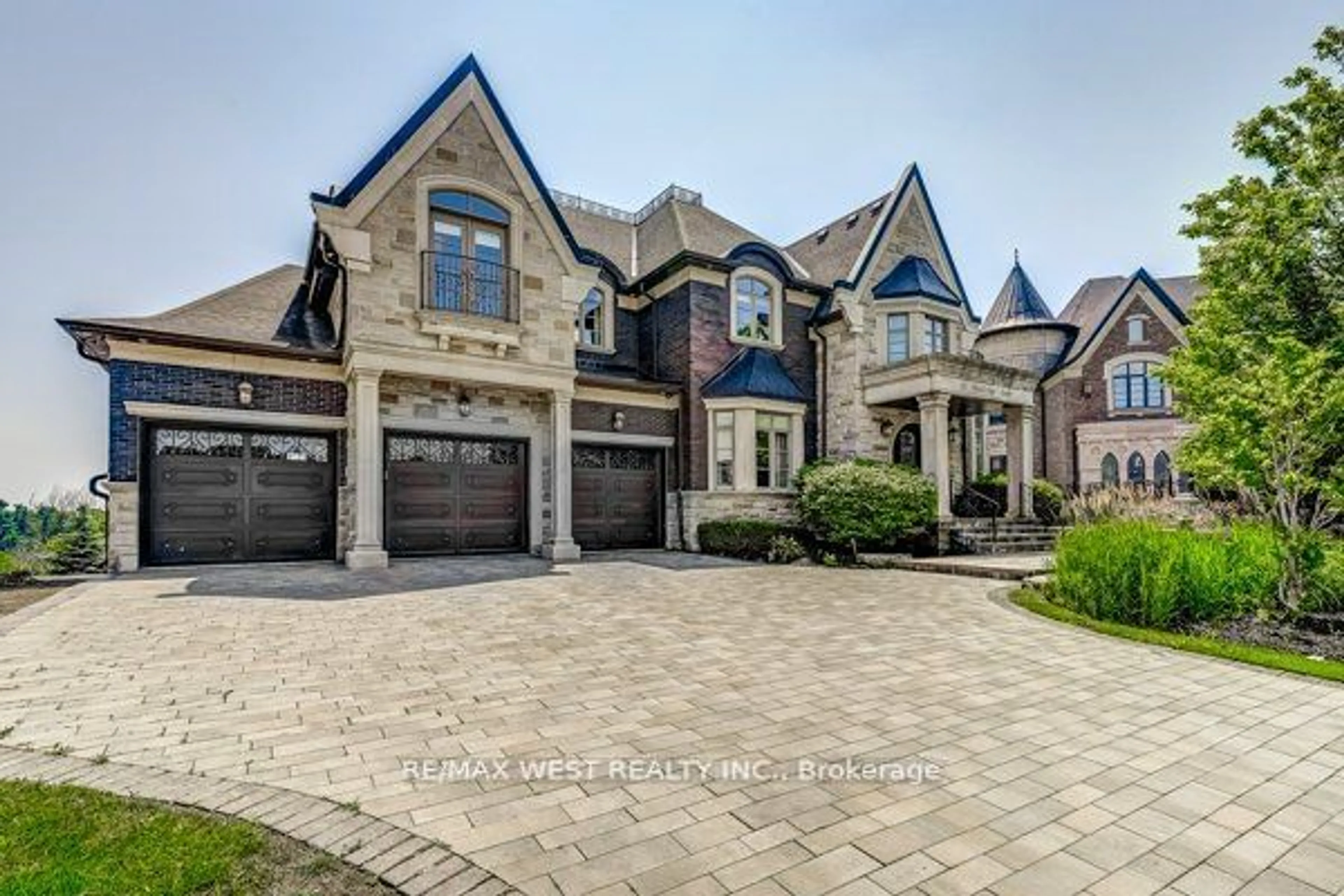 Home with brick exterior material for 115 Hazelridge Crt, Vaughan Ontario L0J 1C0