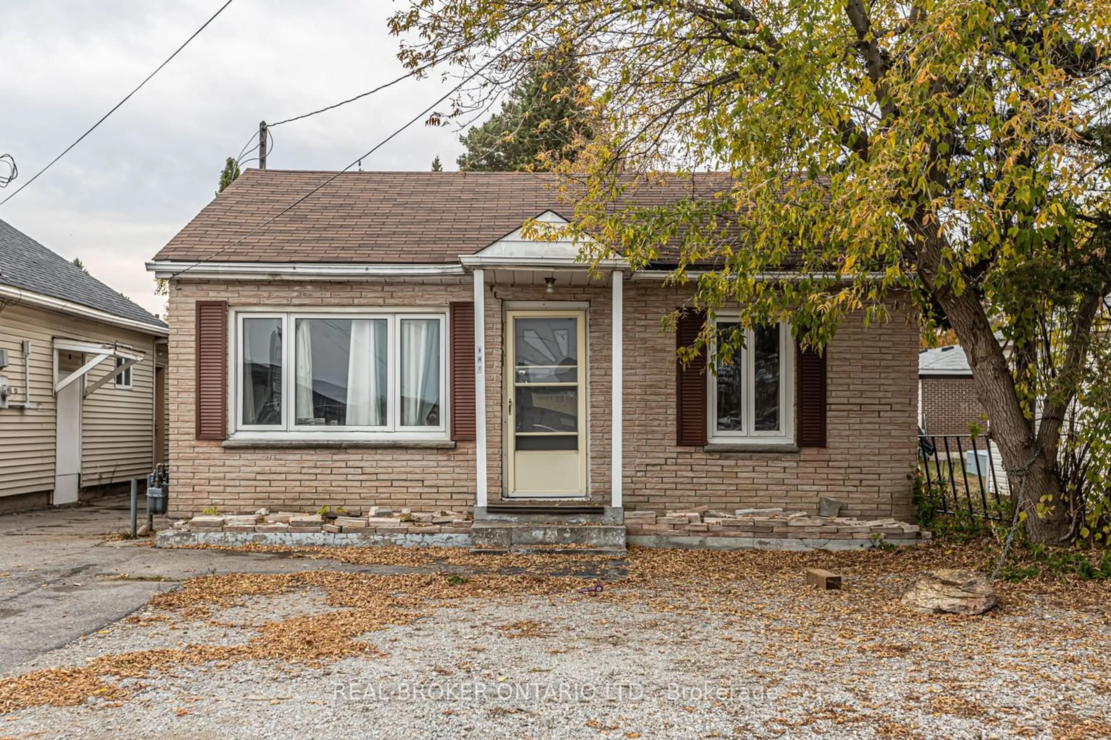 Home with brick exterior material for 177 Mill St, Essa Ontario L0M 1B2