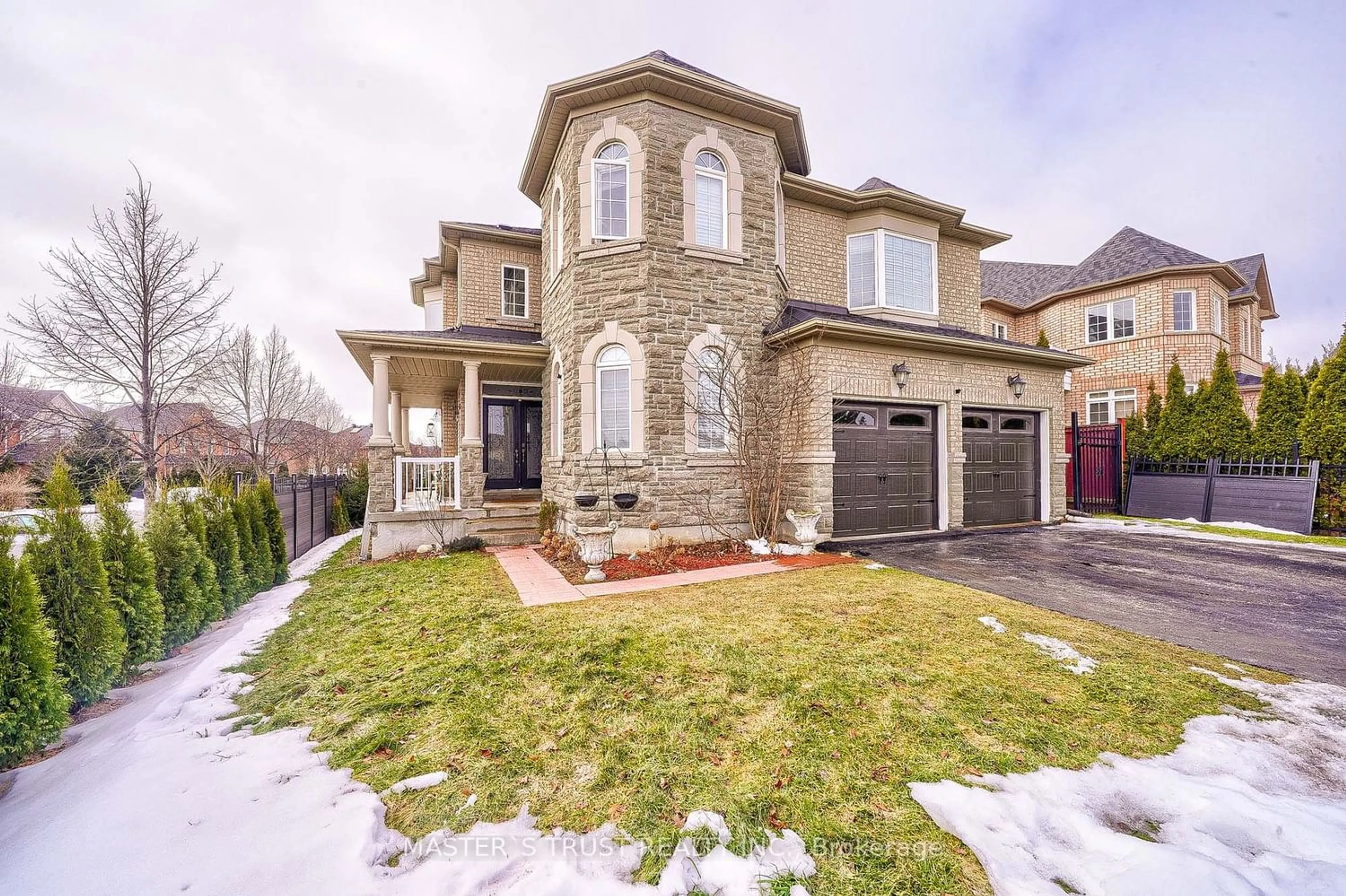 Frontside or backside of a home for 141 Tower Hill Rd, Richmond Hill Ontario L4E 4L9