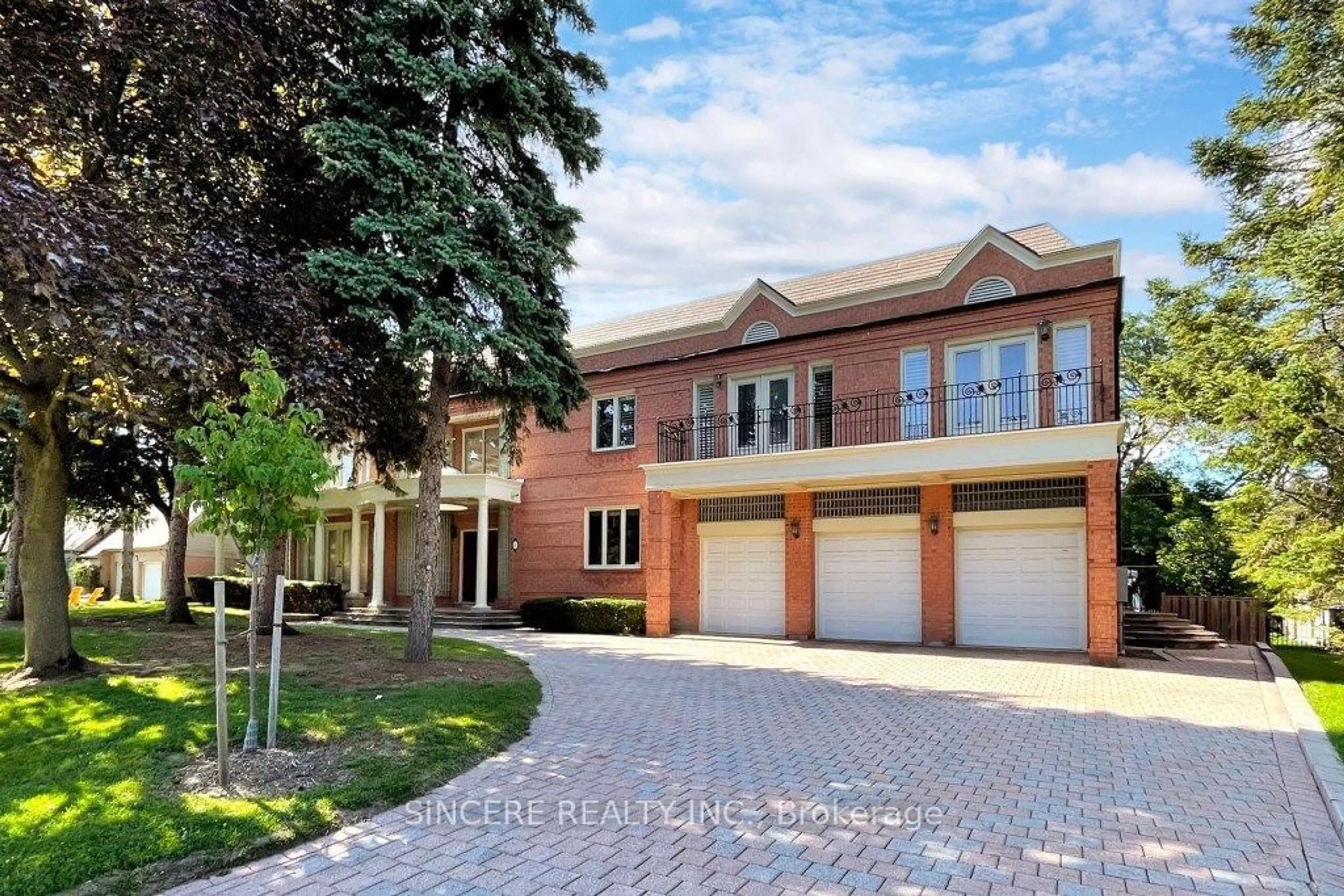 Home with brick exterior material for 6 Huckleberry Lane, Markham Ontario L3T 1C7
