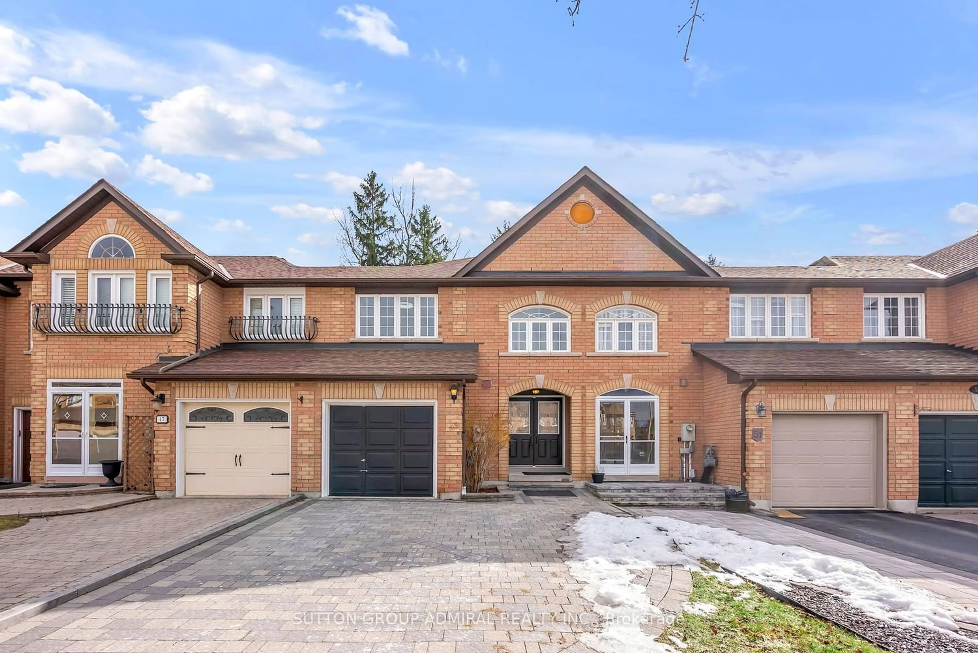Home with stone exterior material for 49 Mistleflower Crt, Richmond Hill Ontario L4E 3T9
