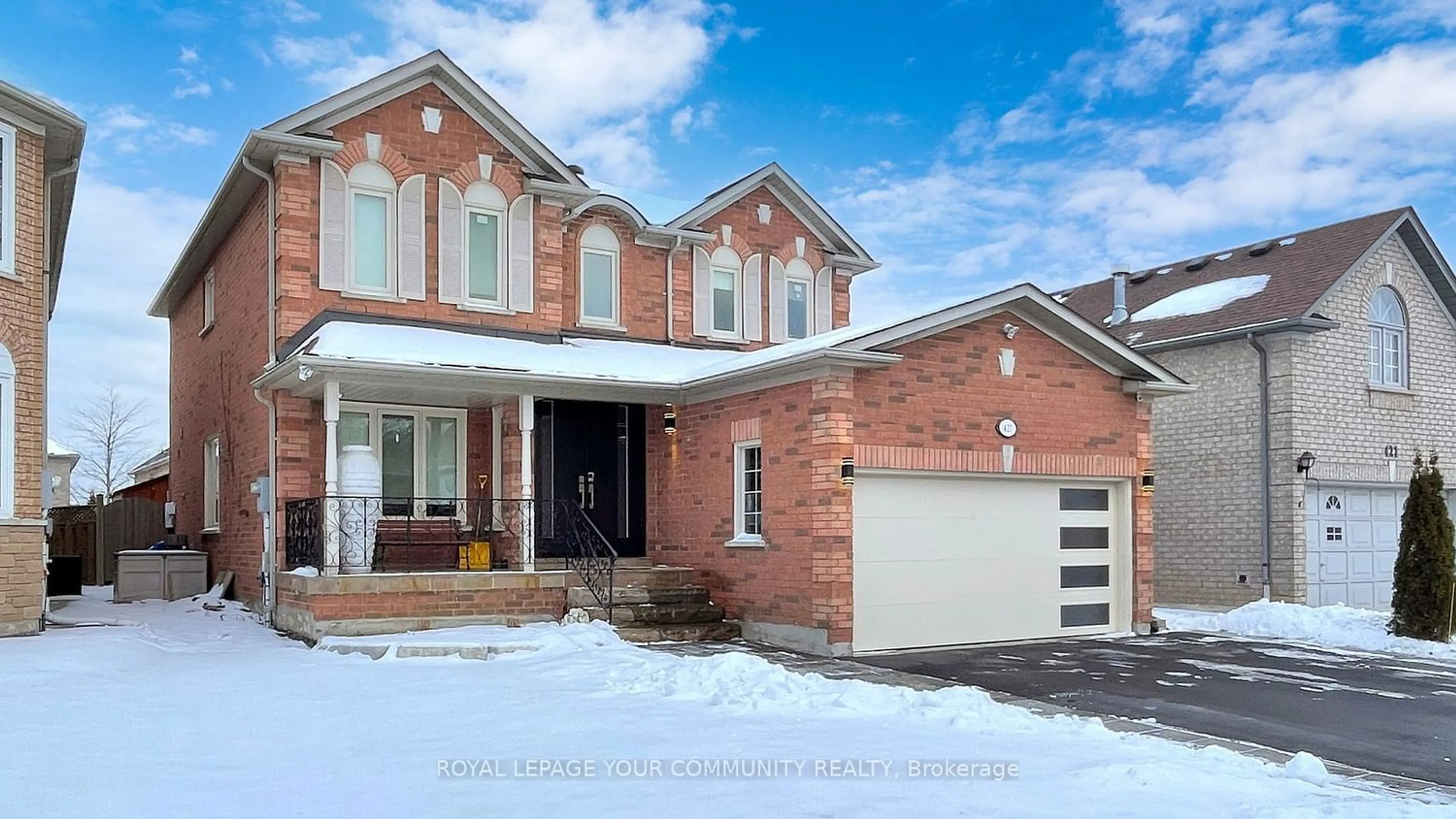 Home with brick exterior material for 427 Cunningham Dr, Vaughan Ontario L6A 2G6