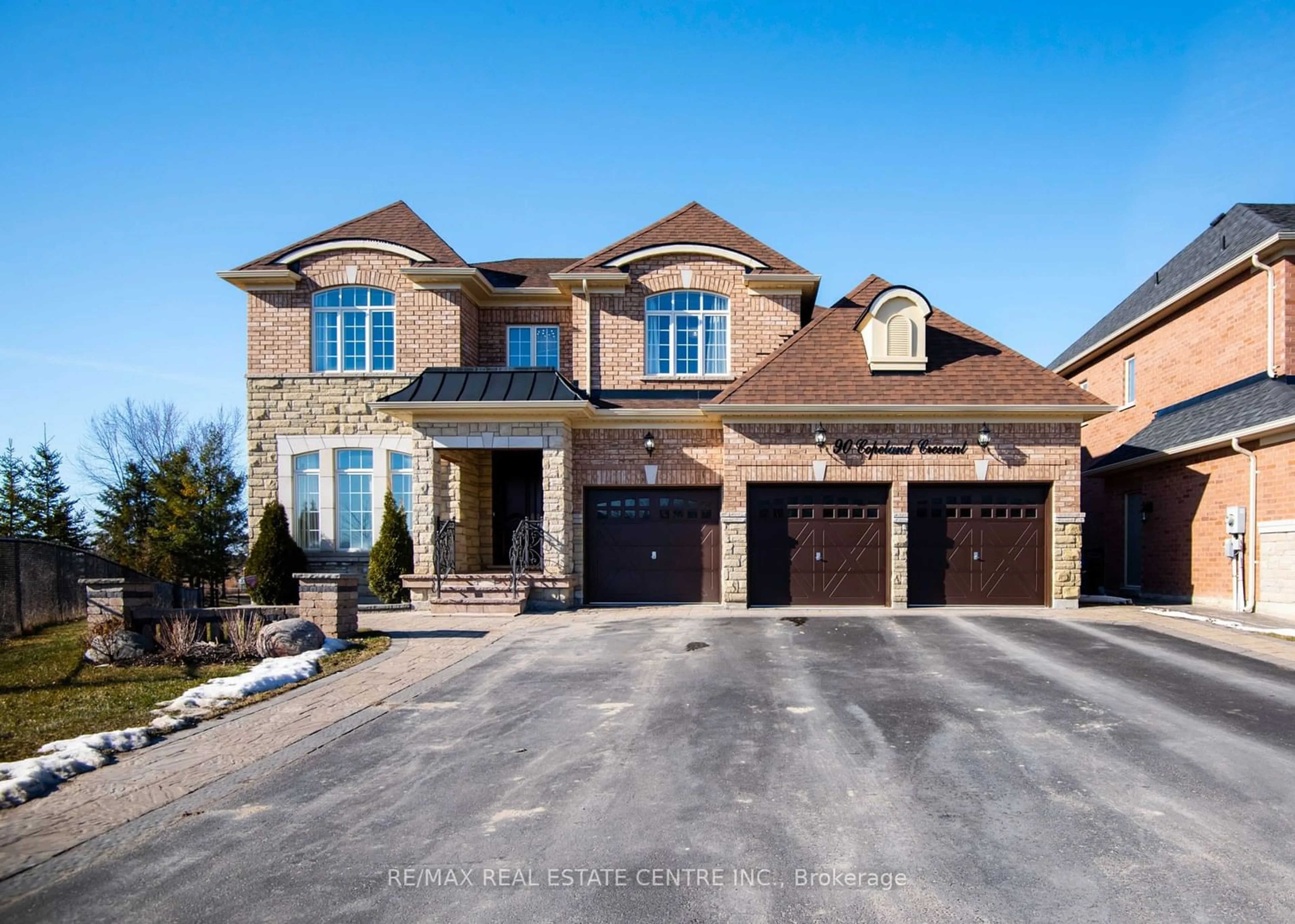 Home with brick exterior material for 90 Copeland Cres, Innisfil Ontario L0L 1L0