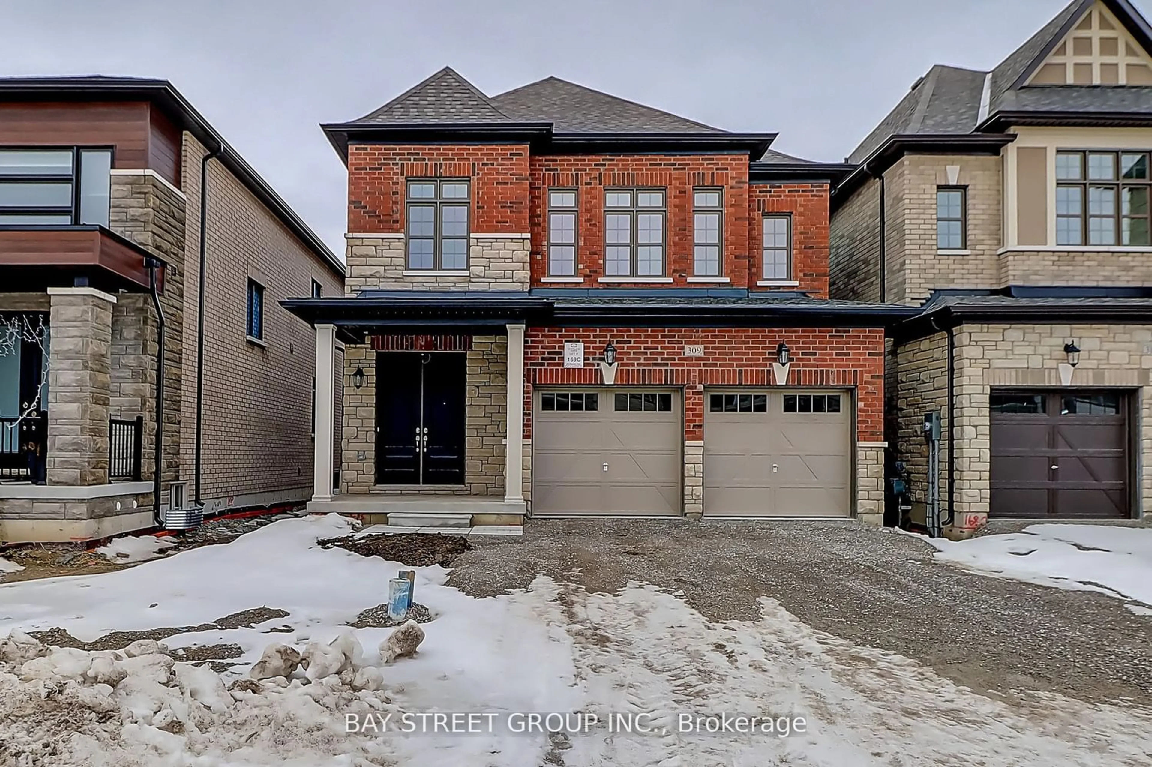 Home with brick exterior material for 309 Boundary Blvd, Whitchurch-Stouffville Ontario L6B 1A8