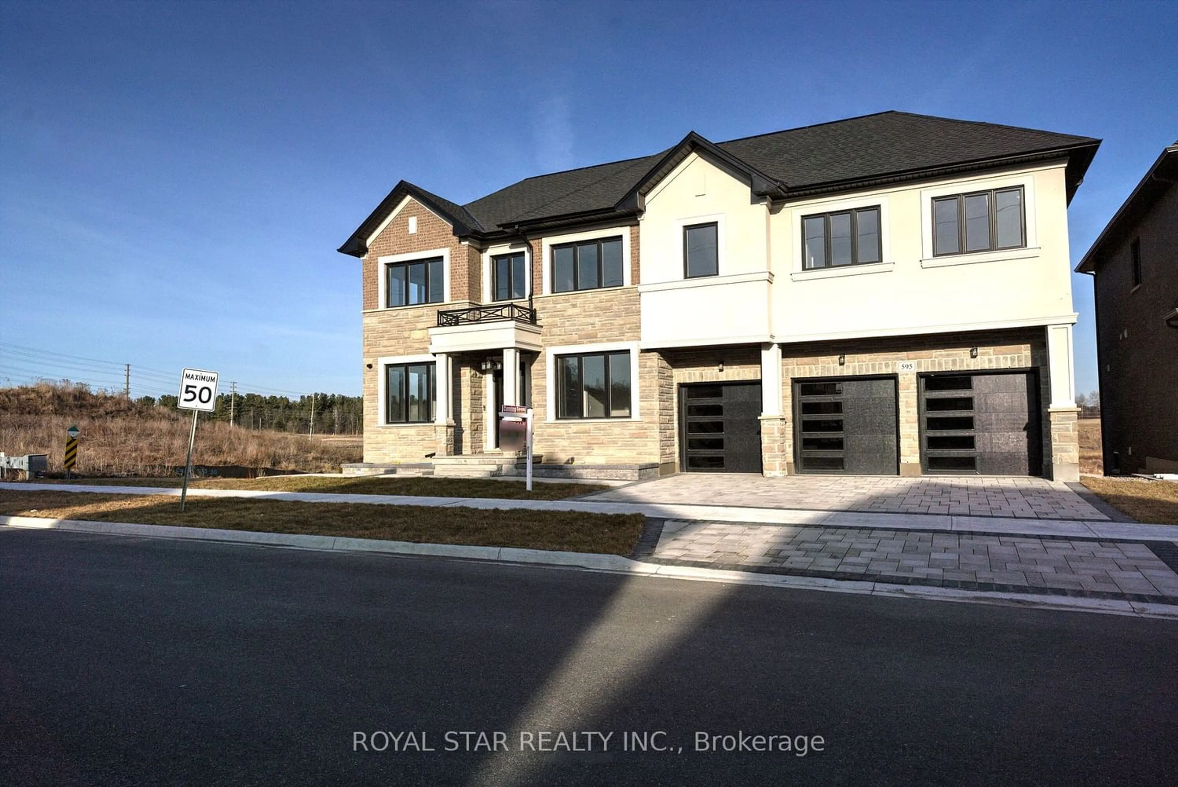 Frontside or backside of a home for 595 Kleinburg Summit Way, Vaughan Ontario L4H 4T5