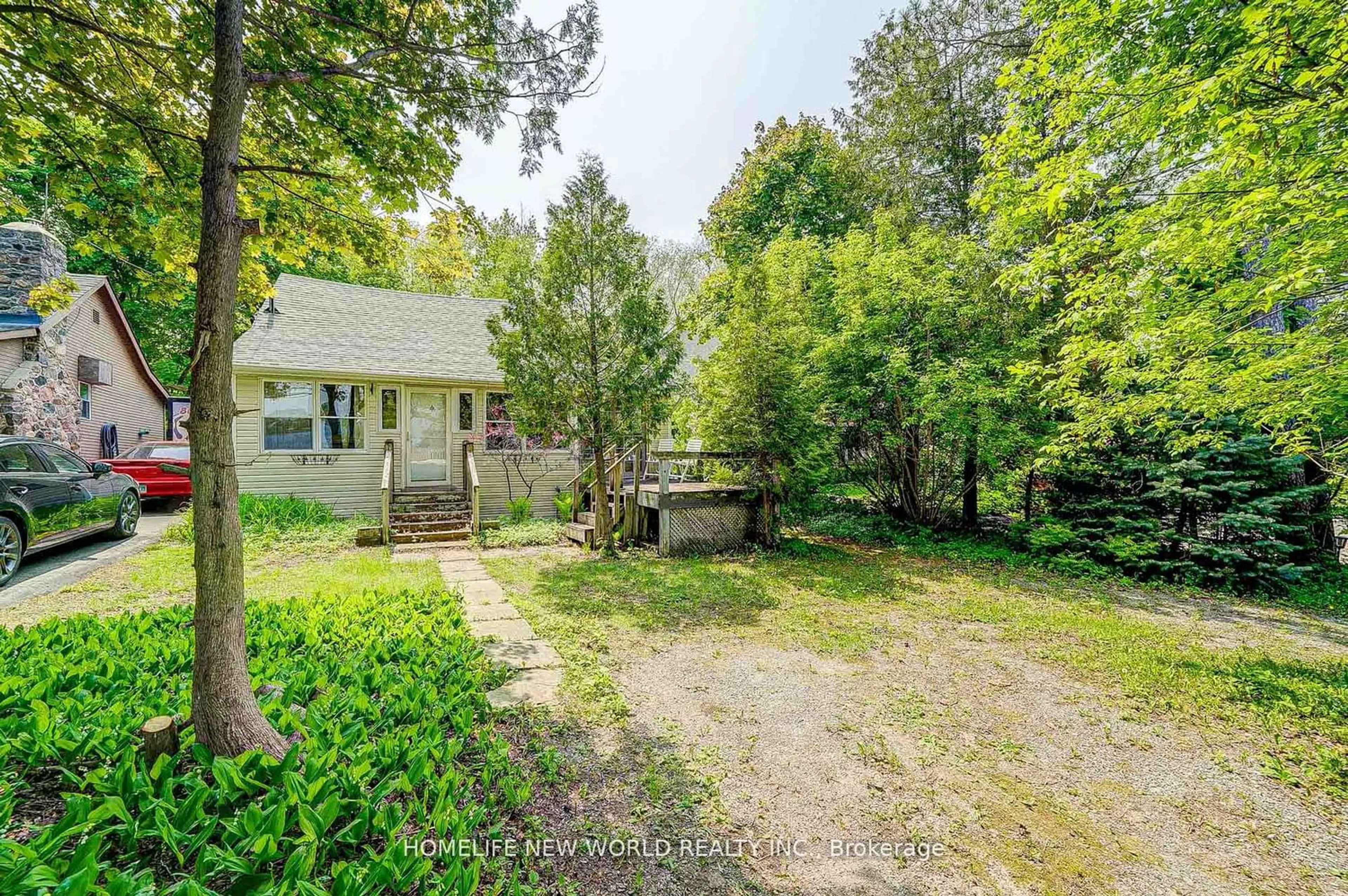 Cottage for 5741 Lakeshore Rd, Whitchurch-Stouffville Ontario L4A 7X3