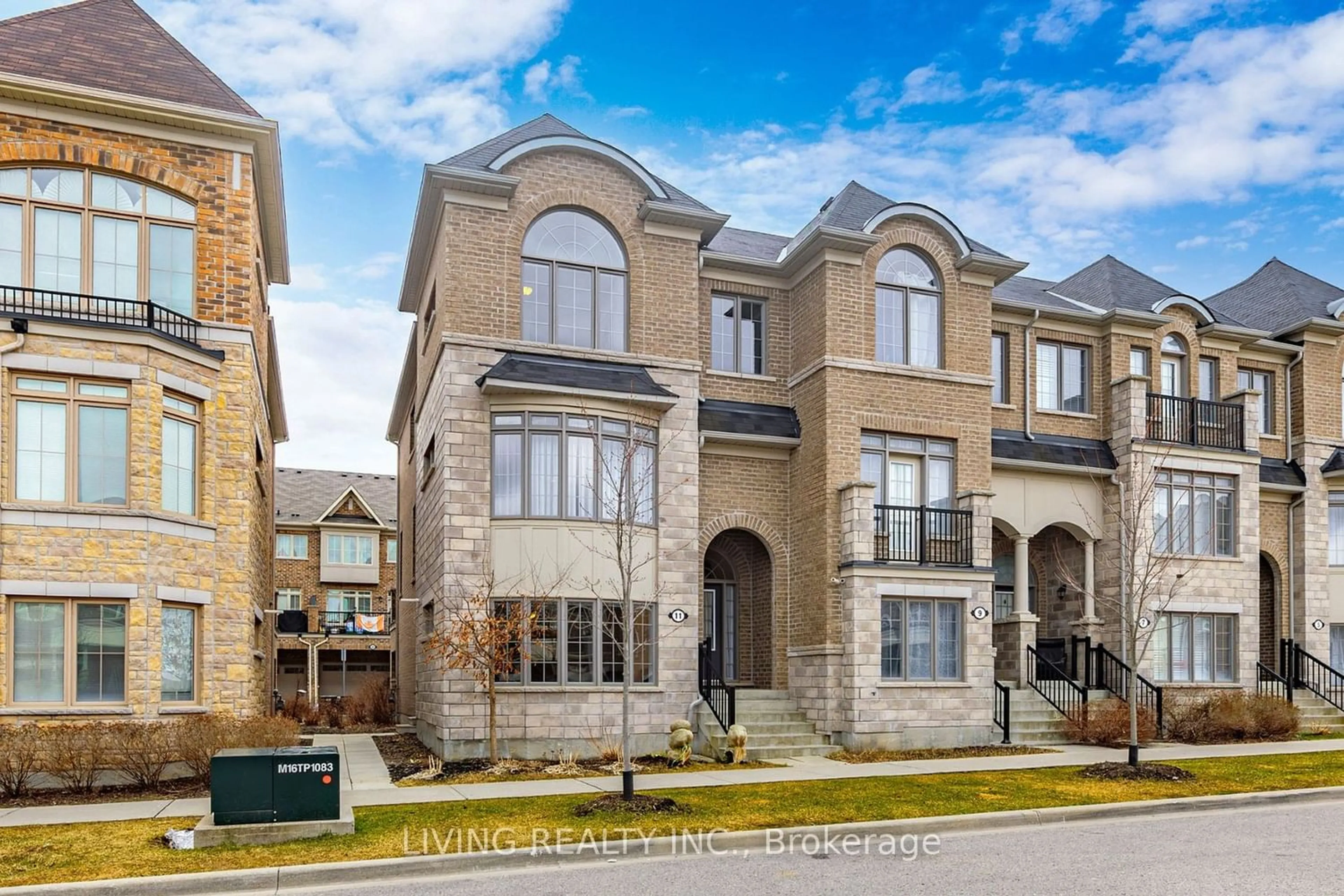 Home with brick exterior material for 11 Rougeview Park Cres, Markham Ontario L3P 3J3